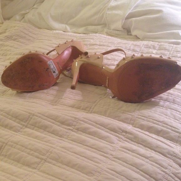 Schutz nude patent leather spike heel - Picture 3 of 3